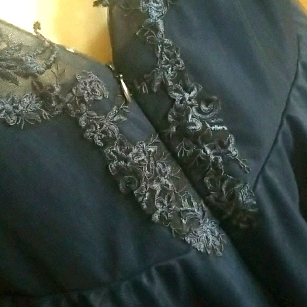 NWT Ladies Dress by JJ SHORE - Picture 7 of 8